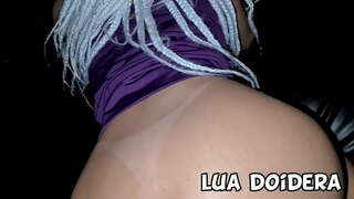 Novinha do Rio de Janeiro Lua Doidera nr glory hole na festa de hoos e fez mitmed mehed gozarem na punheta e boquete